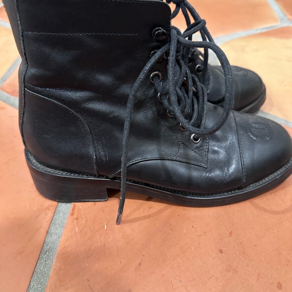 Chanel combat boots, great condition! - Picture 2 of 3